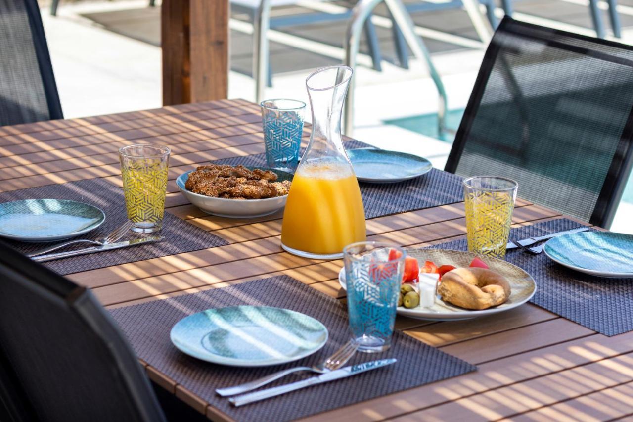 Cato Agro 5, Seafront Villa With Private Pool Afiártisz Kültér fotó