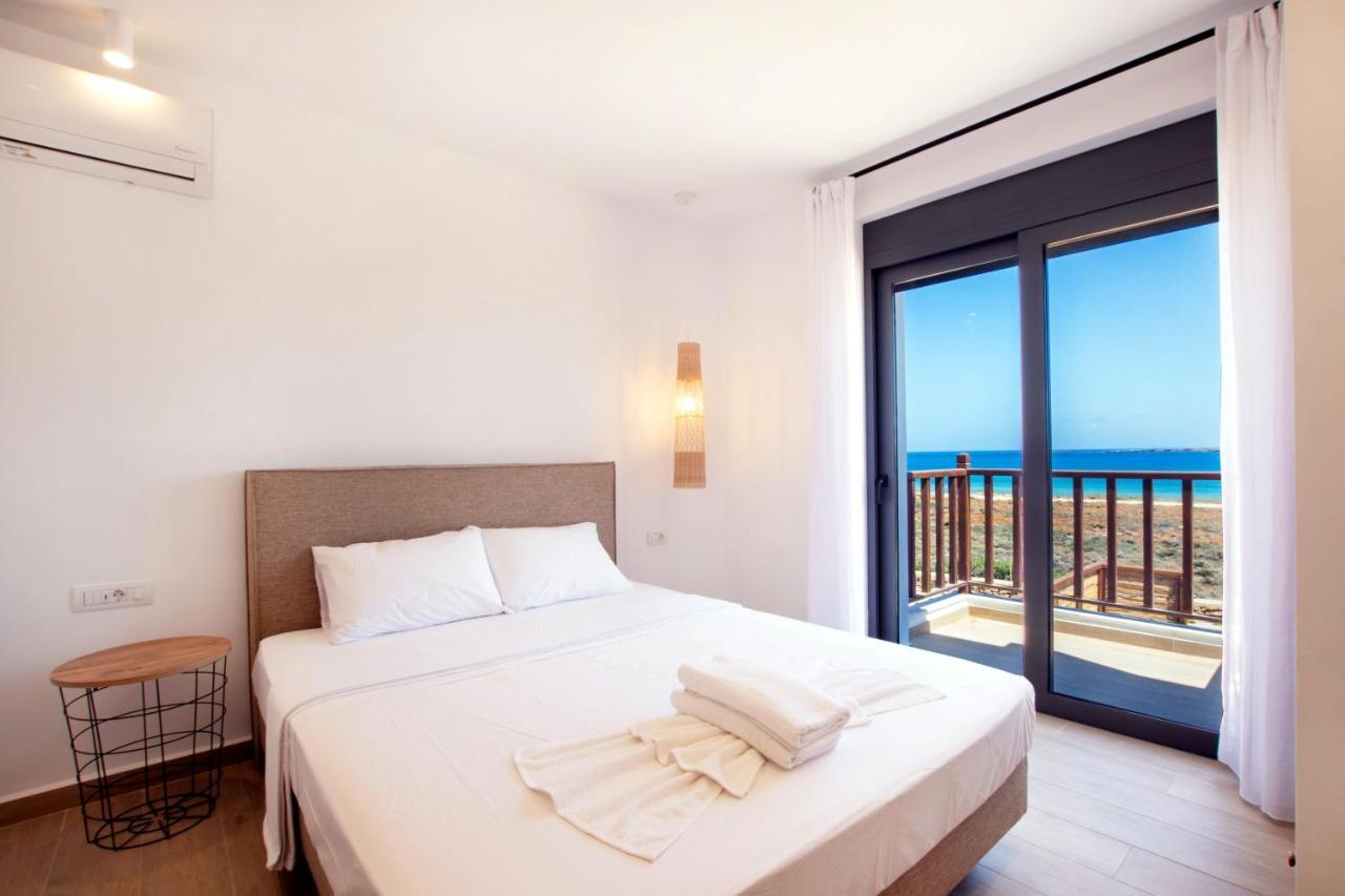 Cato Agro 5, Seafront Villa With Private Pool Afiártisz Kültér fotó